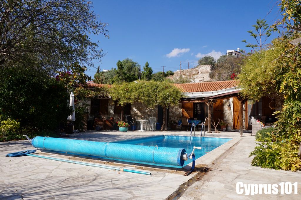 Property photo 1 of 31