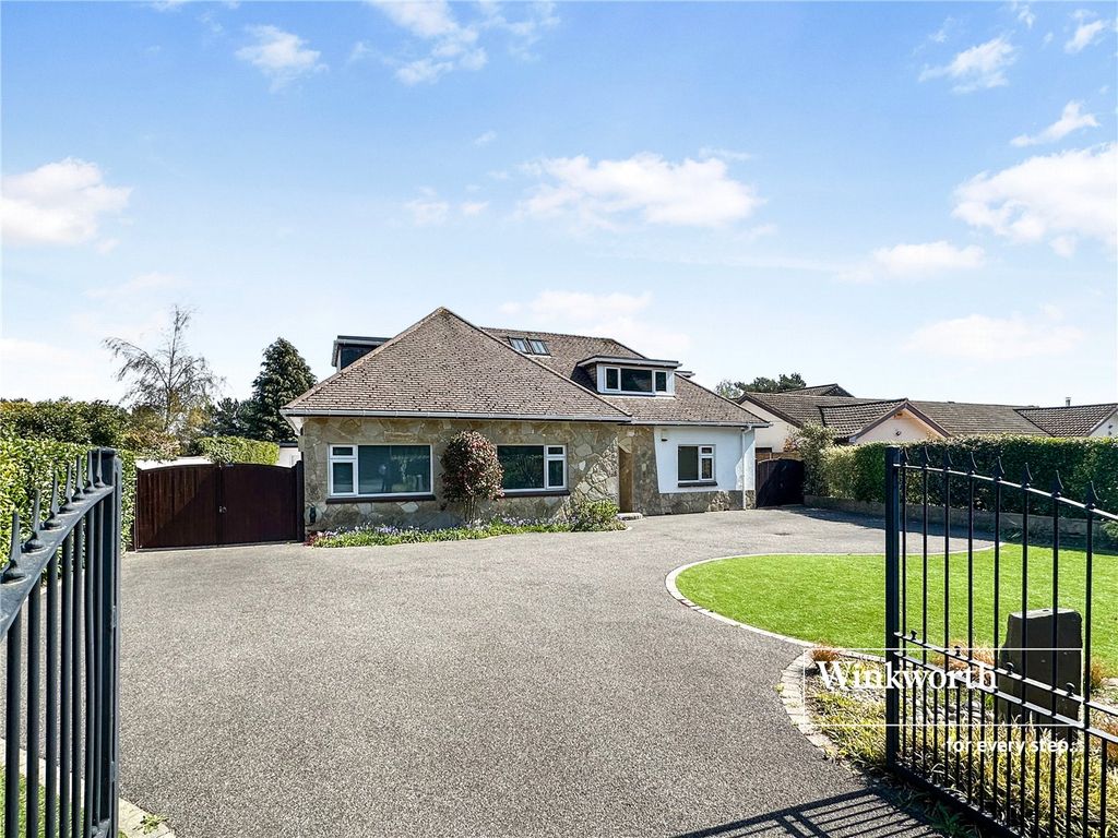 Property photo 1 of 24 Picture No. 27