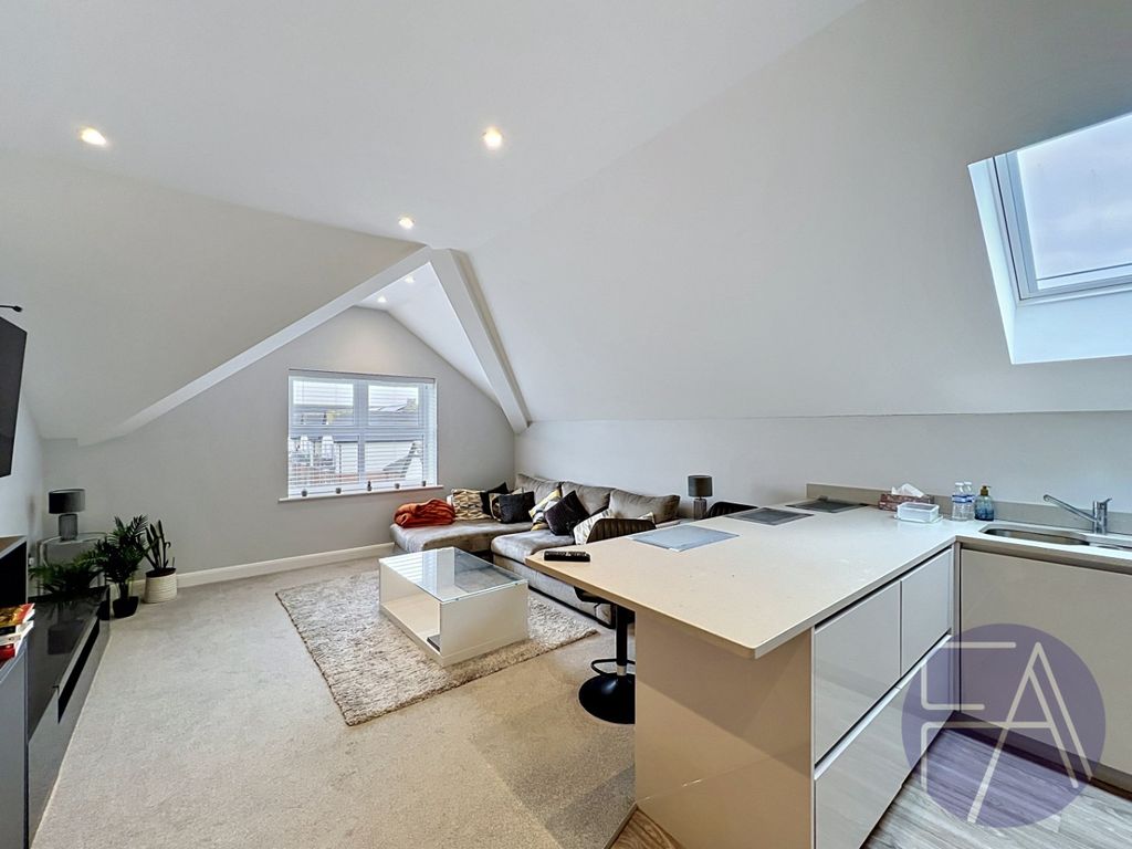 Property photo 3 of 15 5150813