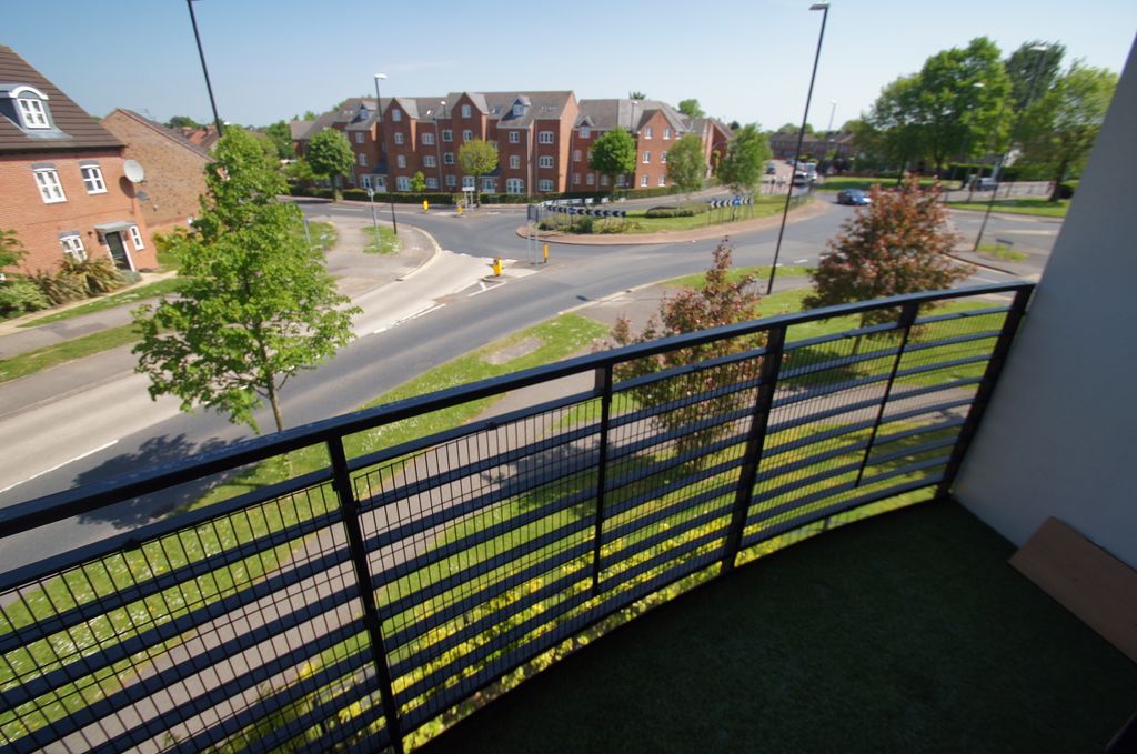 Property photo 1 of 6 Balcony