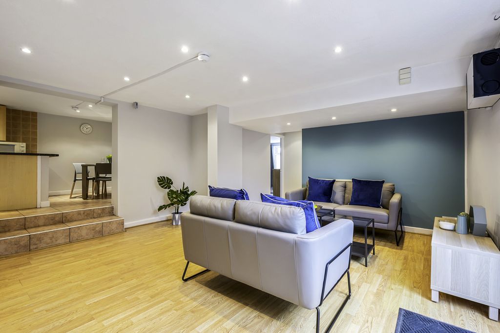 Property photo 1 of 10 Property Photo