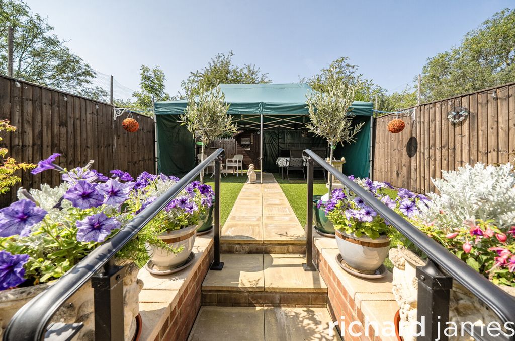 Property photo 3 of 22 9B882Ac2569A403Fbce8Adfb9F8E1E25