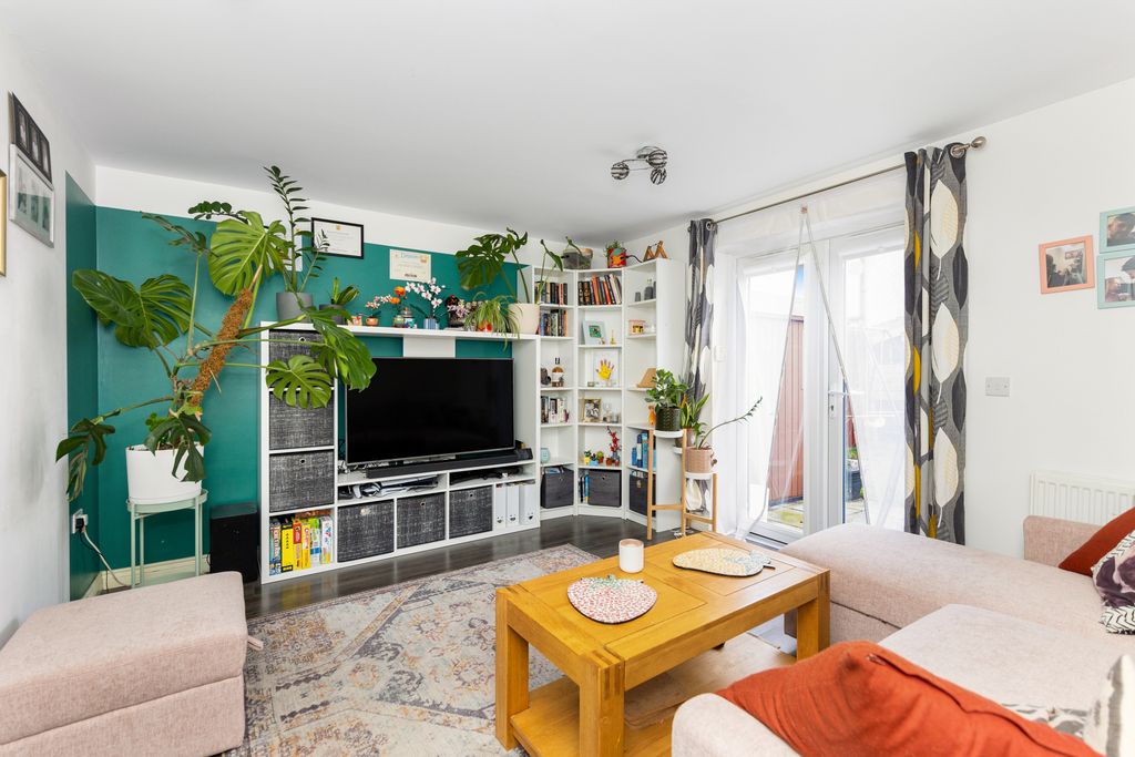 Property photo 2 of 18 Property Image 2