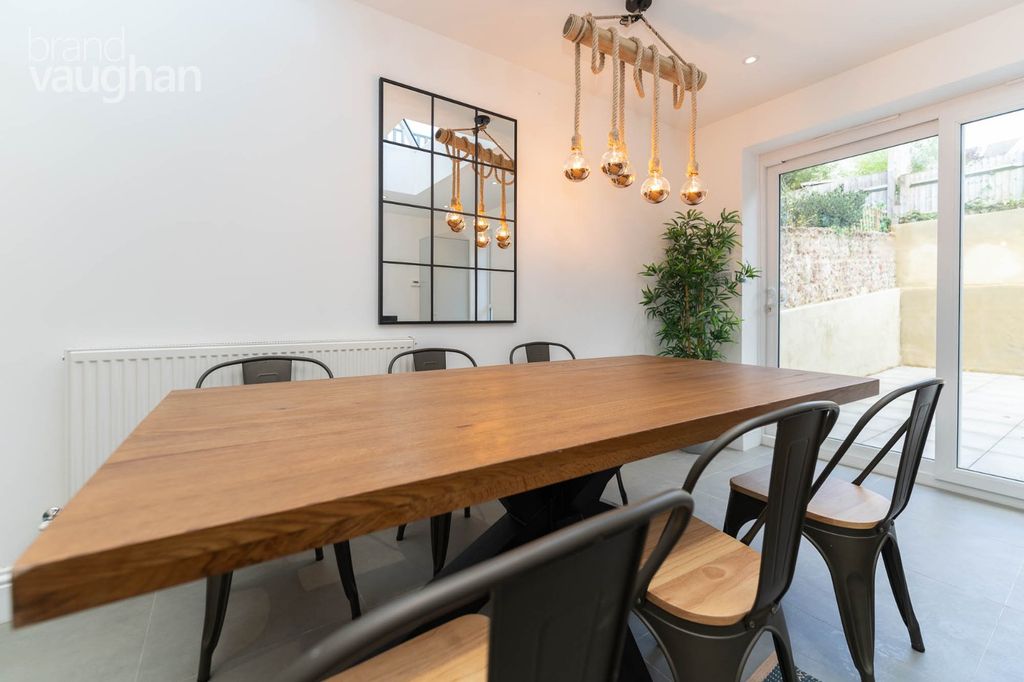 Property photo 3 of 26 Picture No. 79