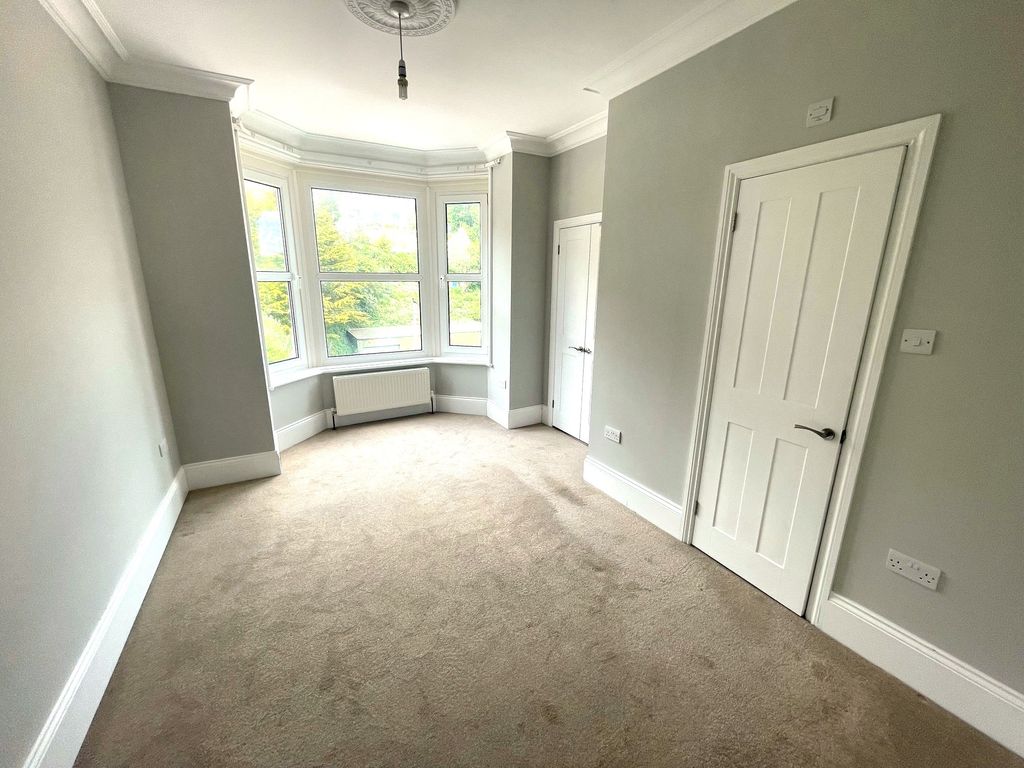 Additional image 5 of 2 bed flat to rentAlpine Road, Ventnor PO38