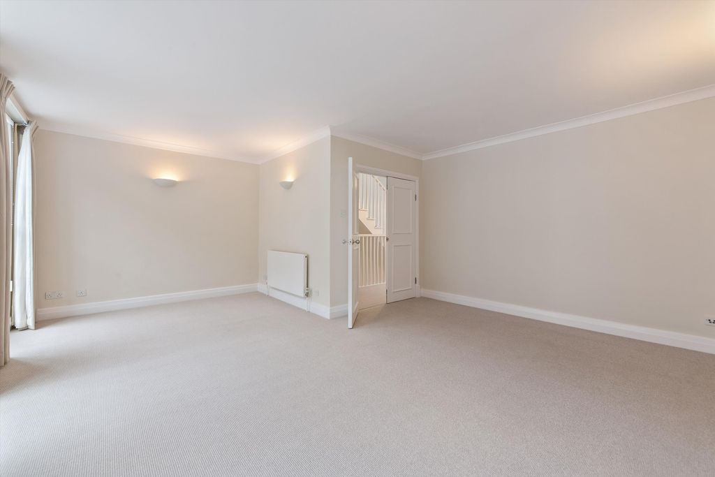 Property photo 2 of 10 Image