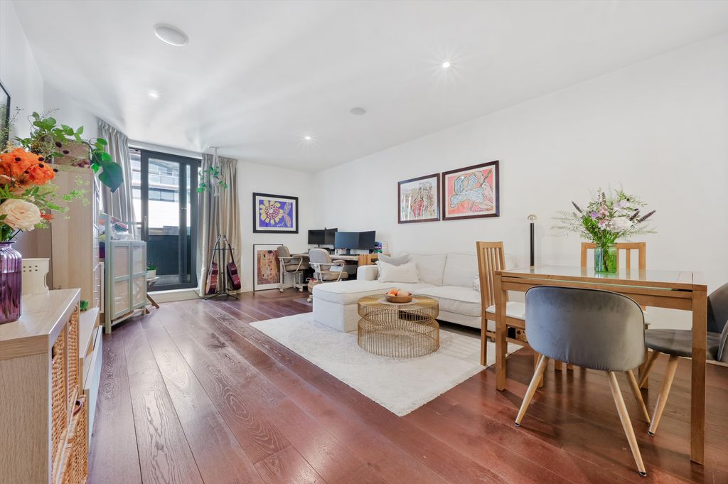 Property photo 1 of 12 Image