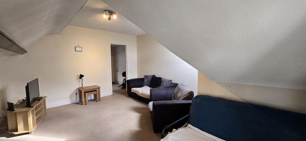 Property photo 3 of 9 Living Room