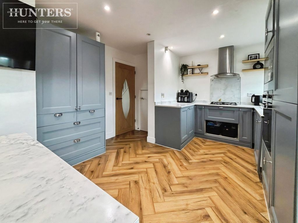 Property photo 3 of 17 Pbox-Img.Jpg