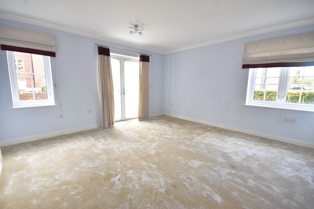 Property photo 2 of 14 Picture No. 10