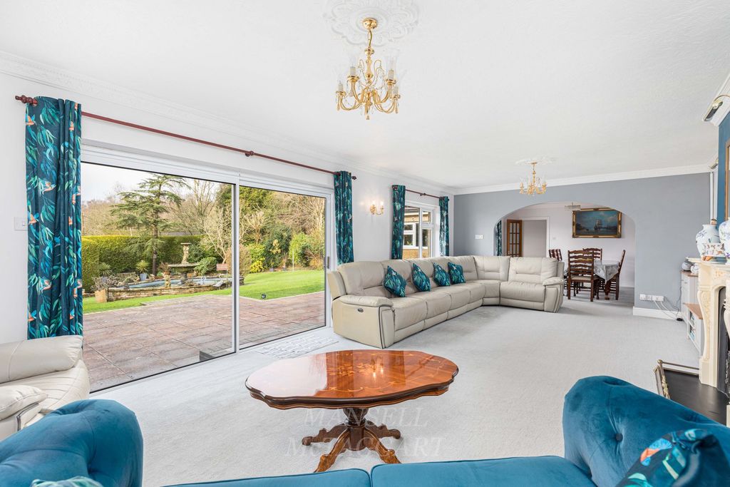 Property photo 2 of 21