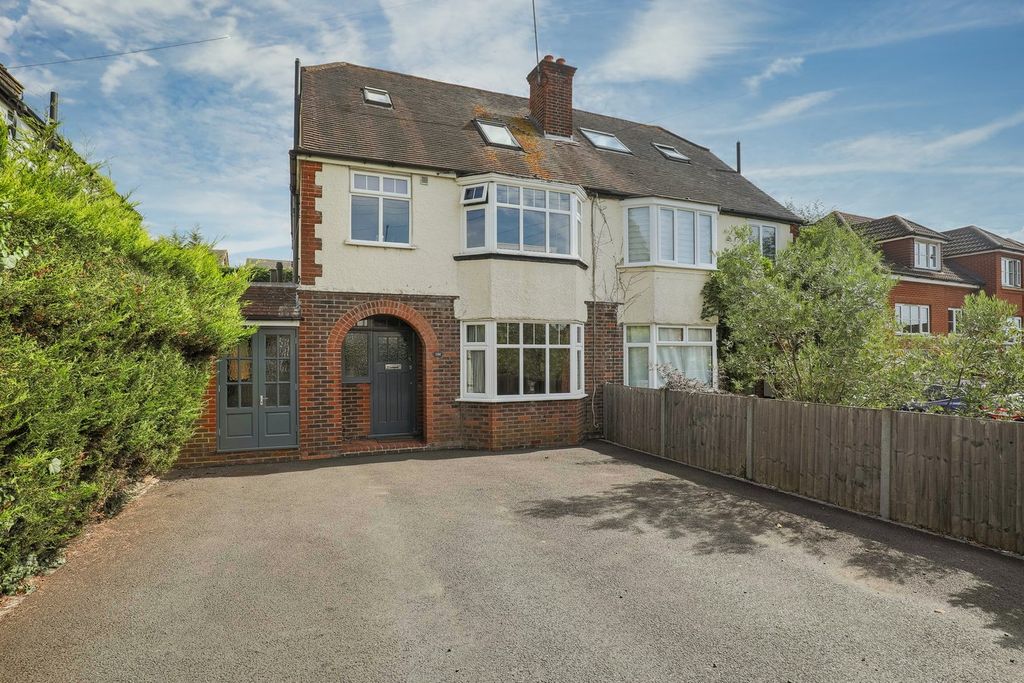 Property photo 1 of 23