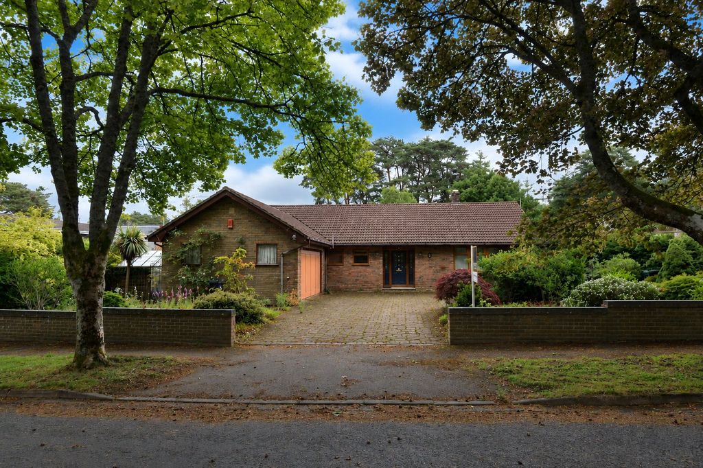 Property photo 1 of 11 Picture No. 23