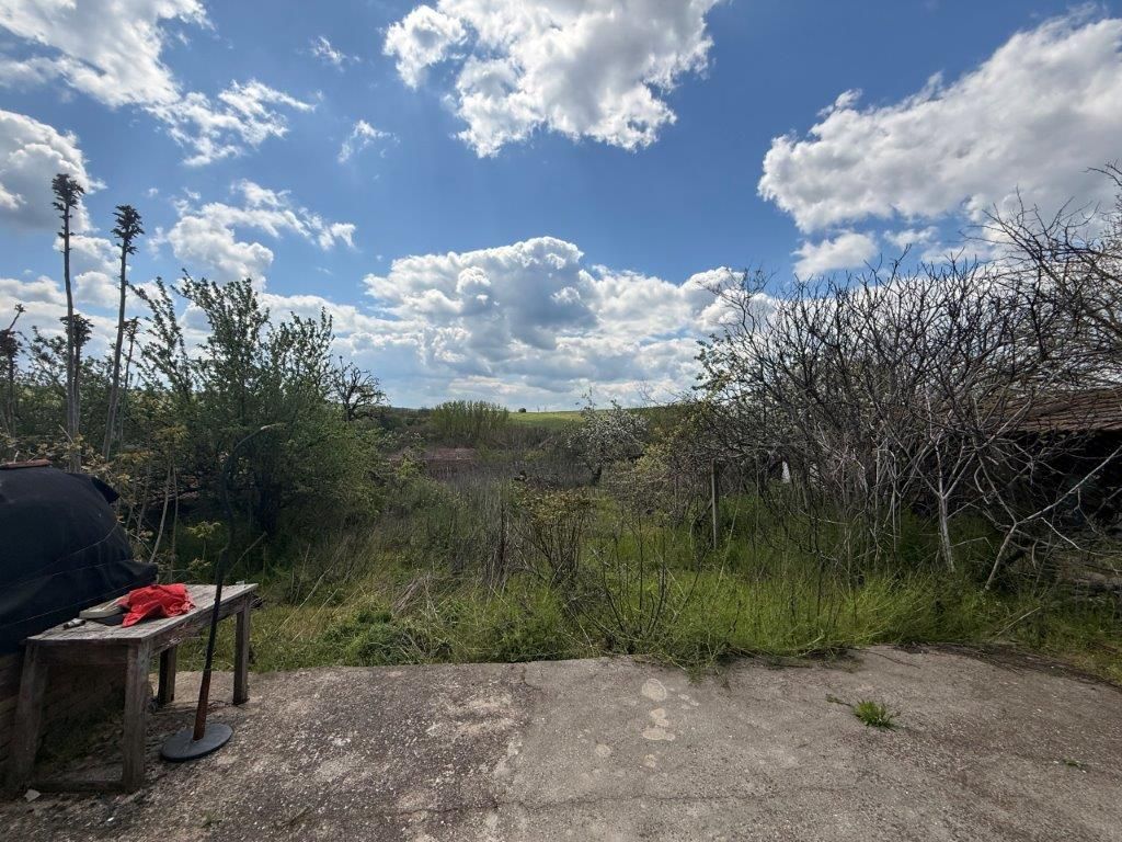 Property photo 2 of 30