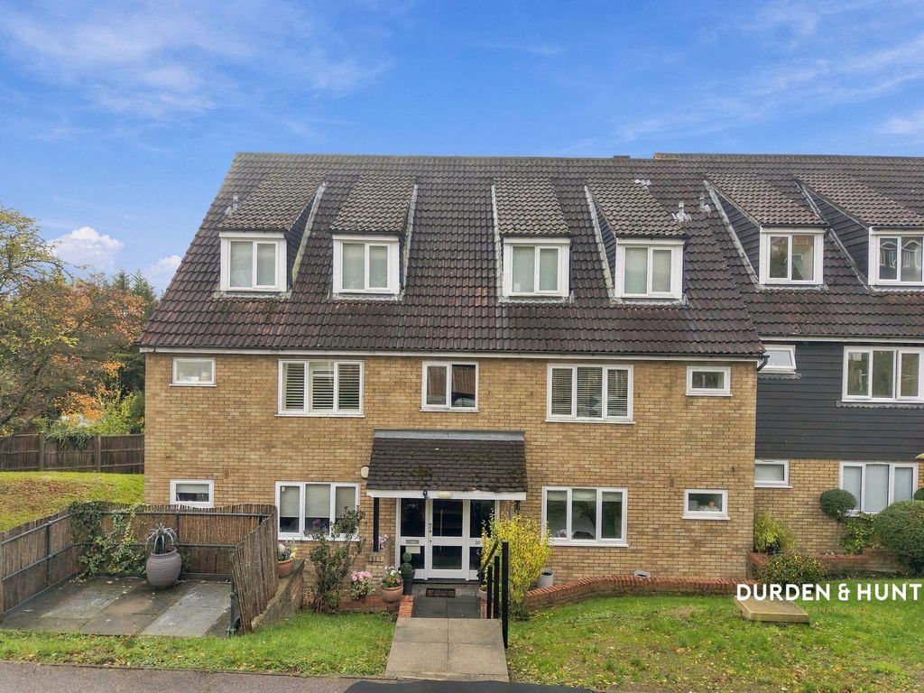 Property photo 1 of 18