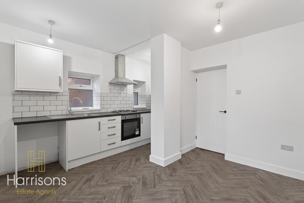 Property photo 2 of 18 Photo 7