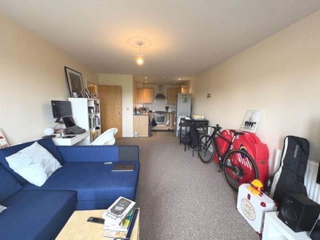 Property photo 3 of 17