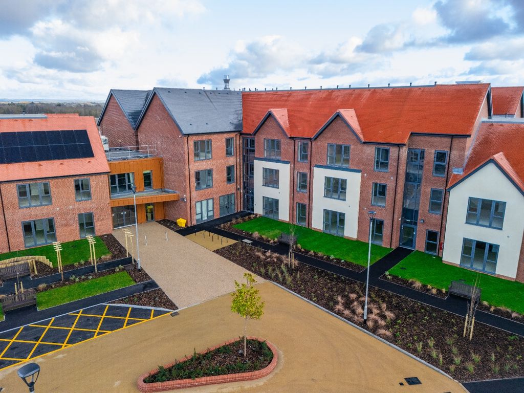 Property photo 3 of 21 4631973