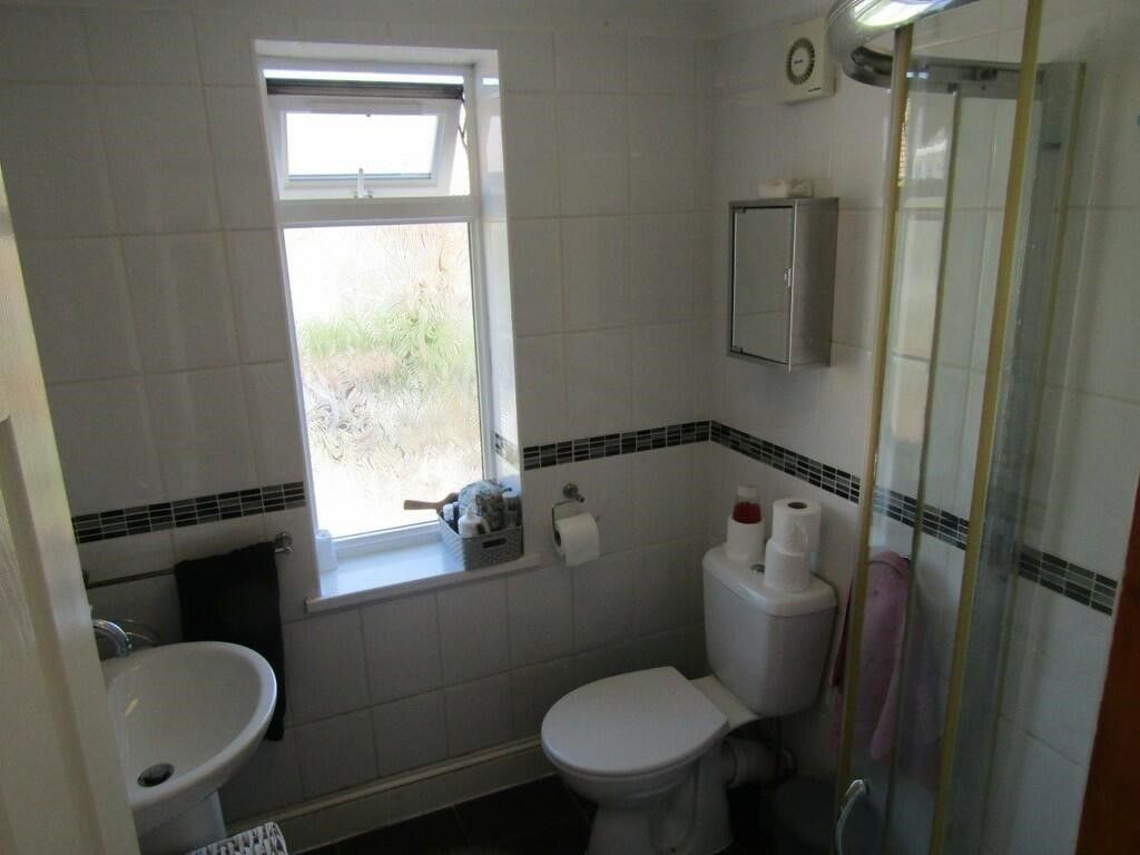 Property photo 2 of 6 Image