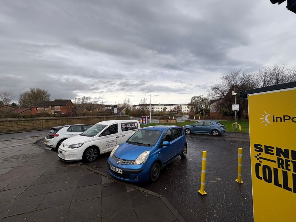 Property photo 3 of 11