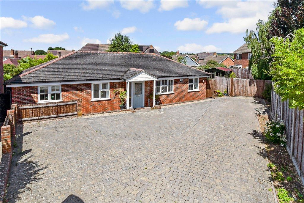 Property photo 1 of 9 External (Web) 1