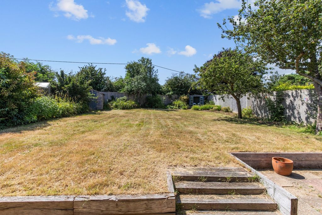 Property photo 3 of 12 4311615