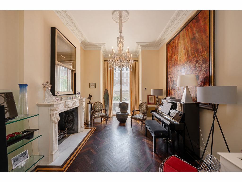 Property photo 3 of 24