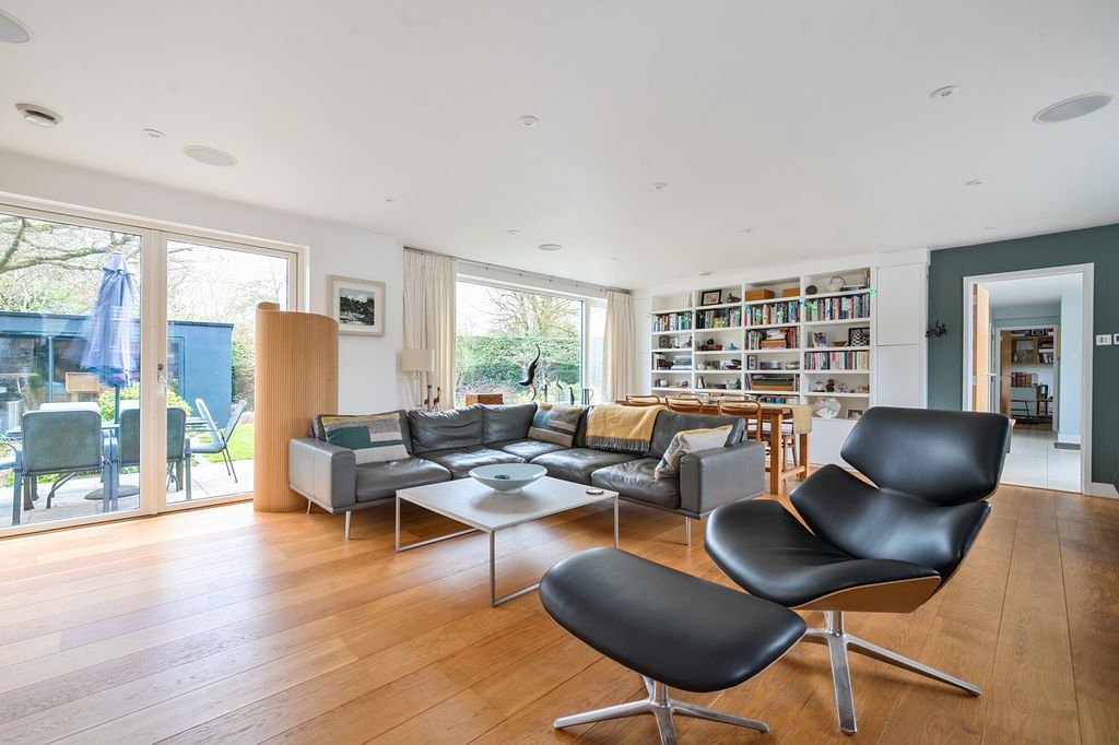 Additional image 8 of 4 bed detached house for saleKingsbury Street, Marlborough SN8