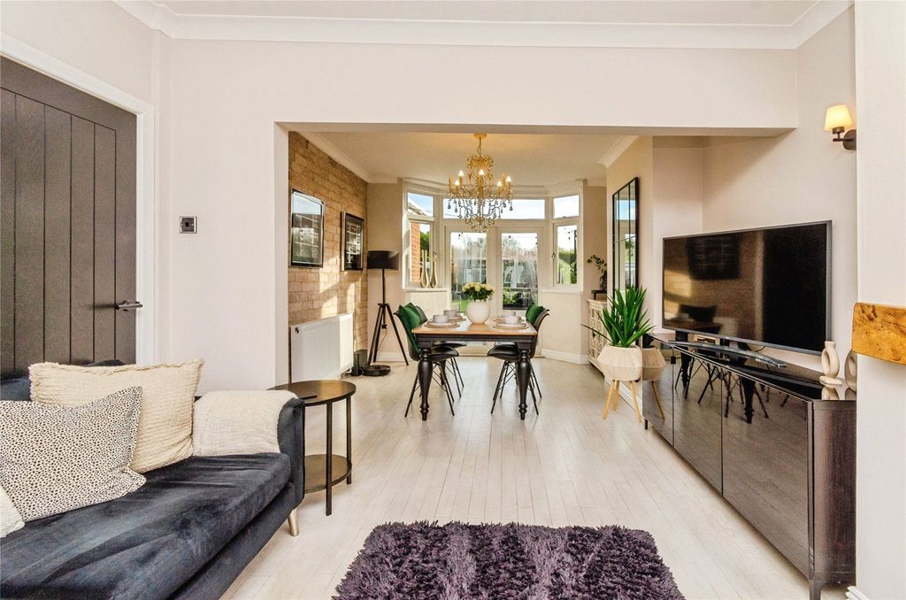 Property photo 2 of 29 Photograph