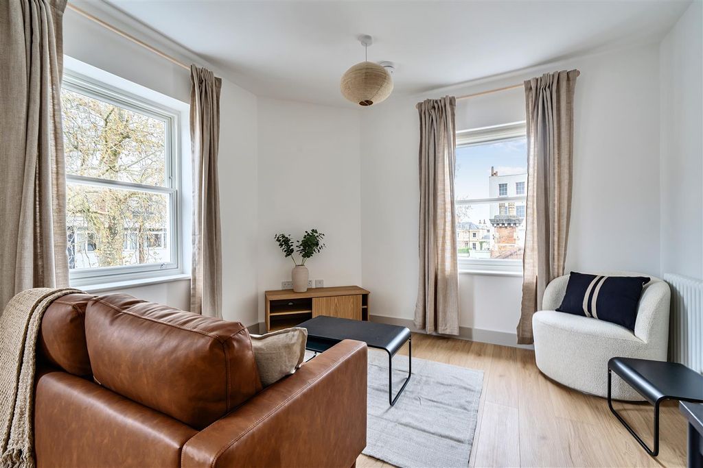 Property photo 1 of 11 1431685-6-69cd068E6Db08.Jpg