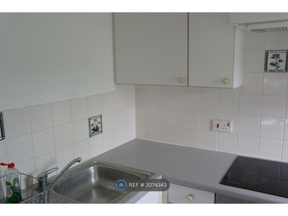 Property photo 2 of 13 Kitchen