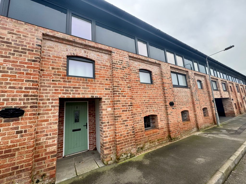 Property photo 1 of 17 Img_7305