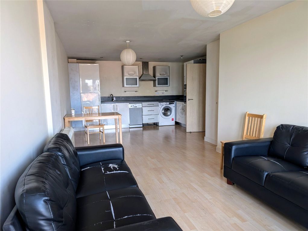 Property photo 2 of 9 Picture No. 06