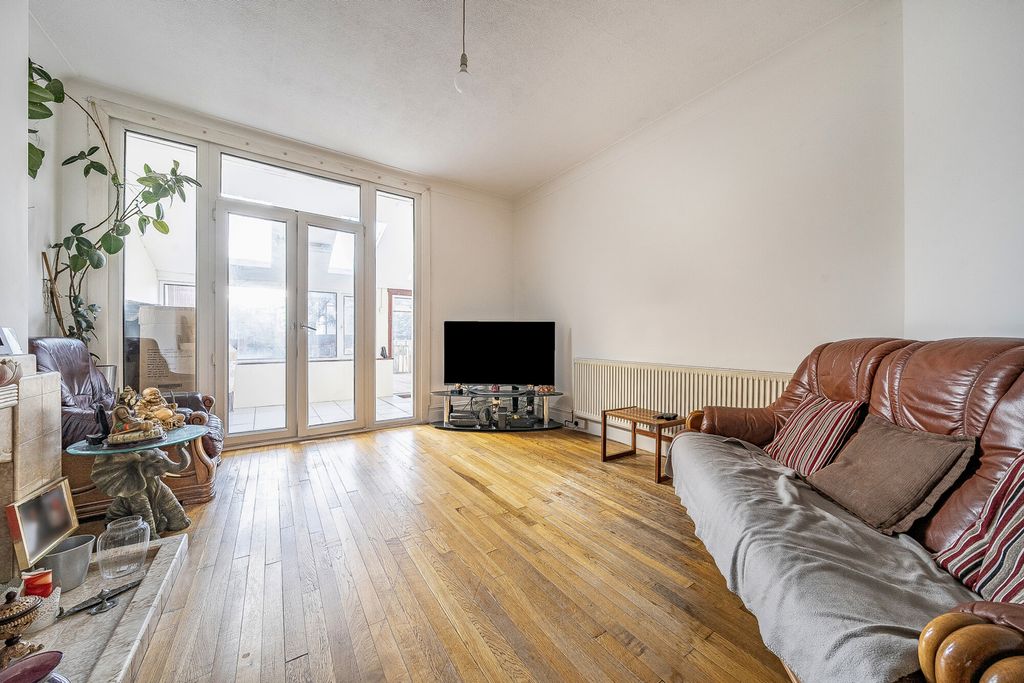 Property photo 3 of 19 1261568 (3).Jpg