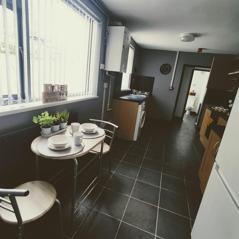 Property photo 1 of 30