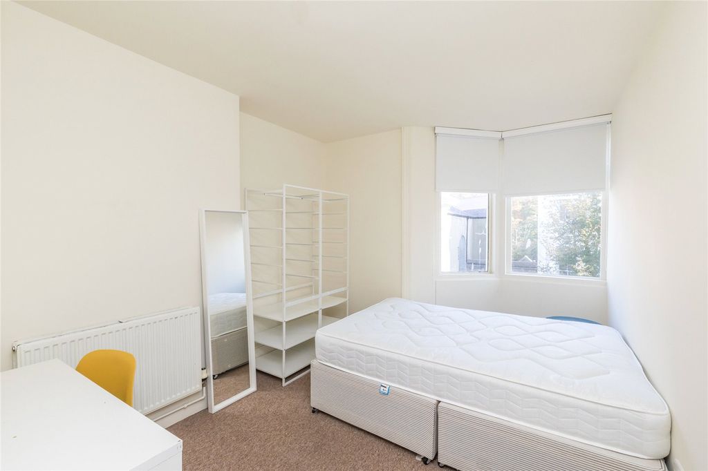 Additional image 11 of 5 bed shared accommodation to rentMontpelier Place, Brighton BN1
