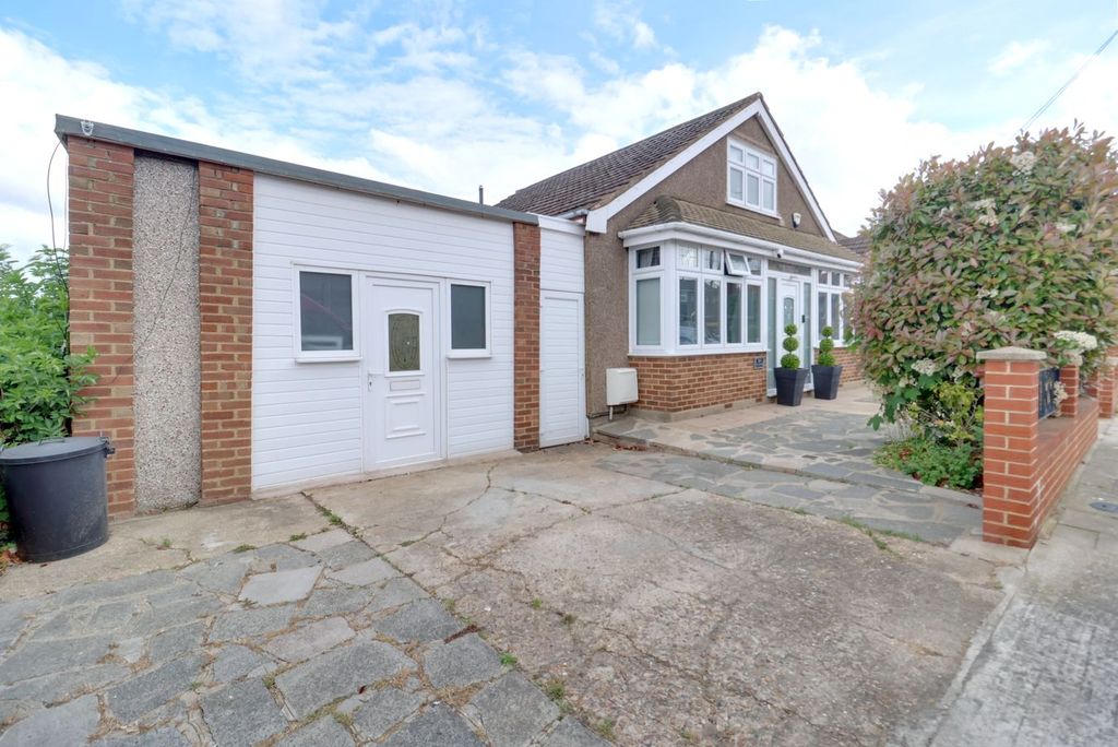Property photo 2 of 26