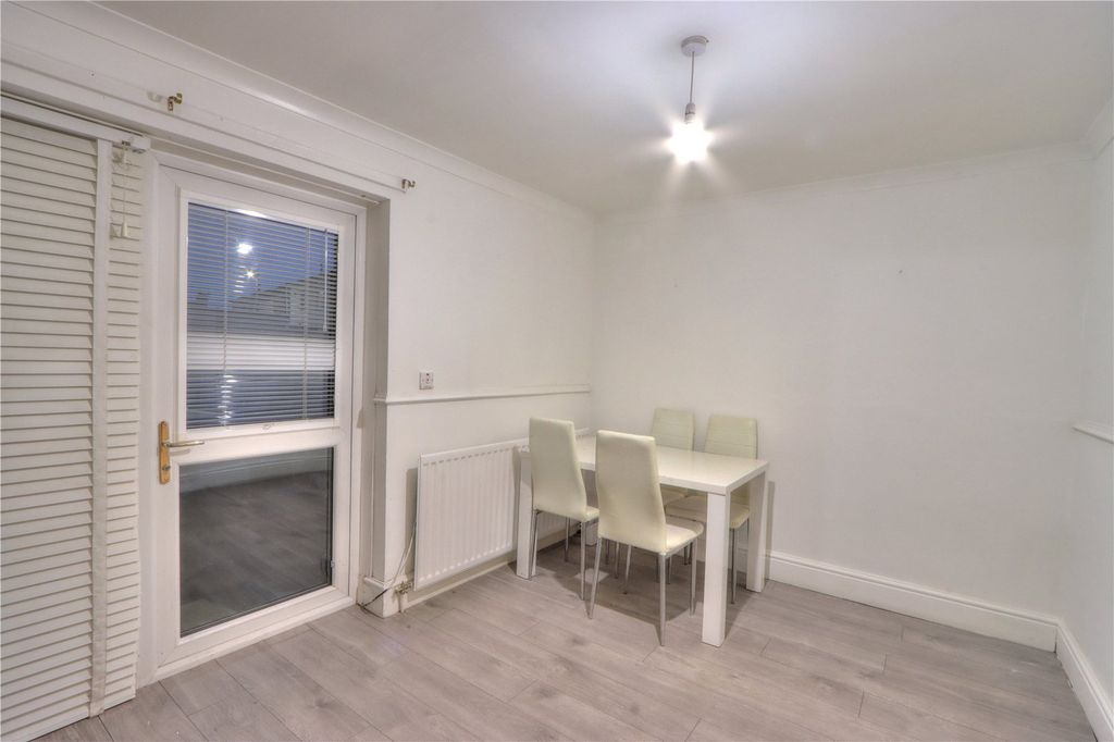 Property photo 3 of 8 Picture No. 07