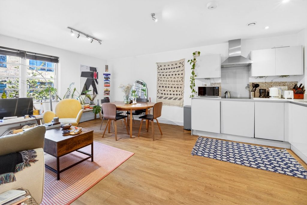 Property photo 3 of 14 Picture No. 27