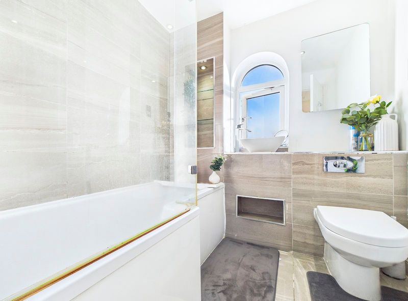 Property photo 3 of 18 Photo 4