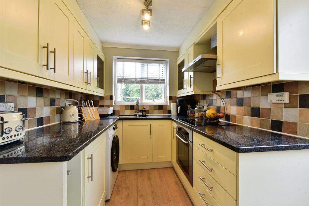 Property photo 3 of 16