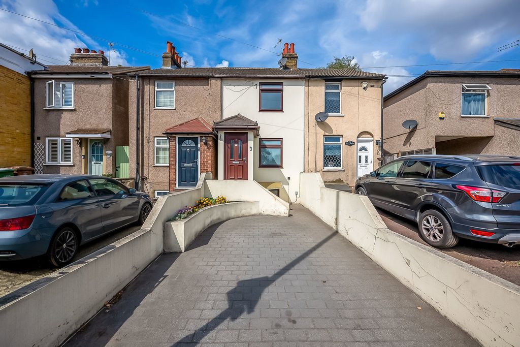 Property photo 1 of 23