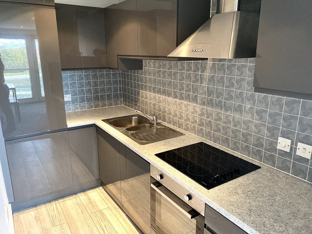 Property photo 2 of 3