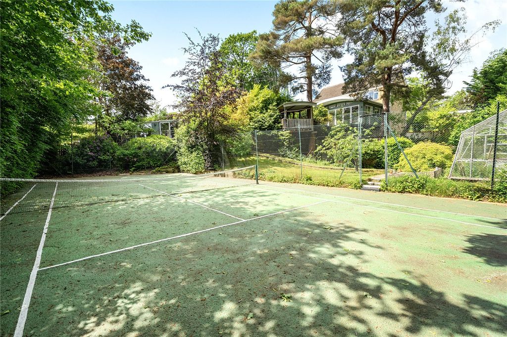 Property photo 2 of 34 Picture No. 40