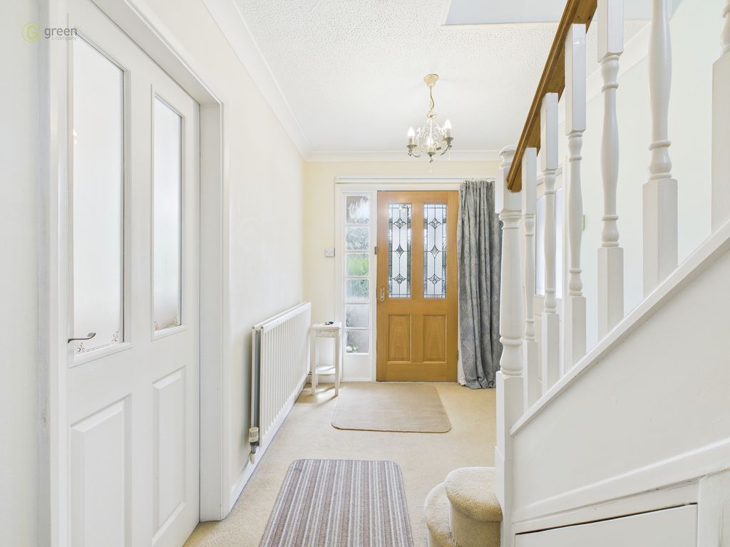 Property photo 2 of 25