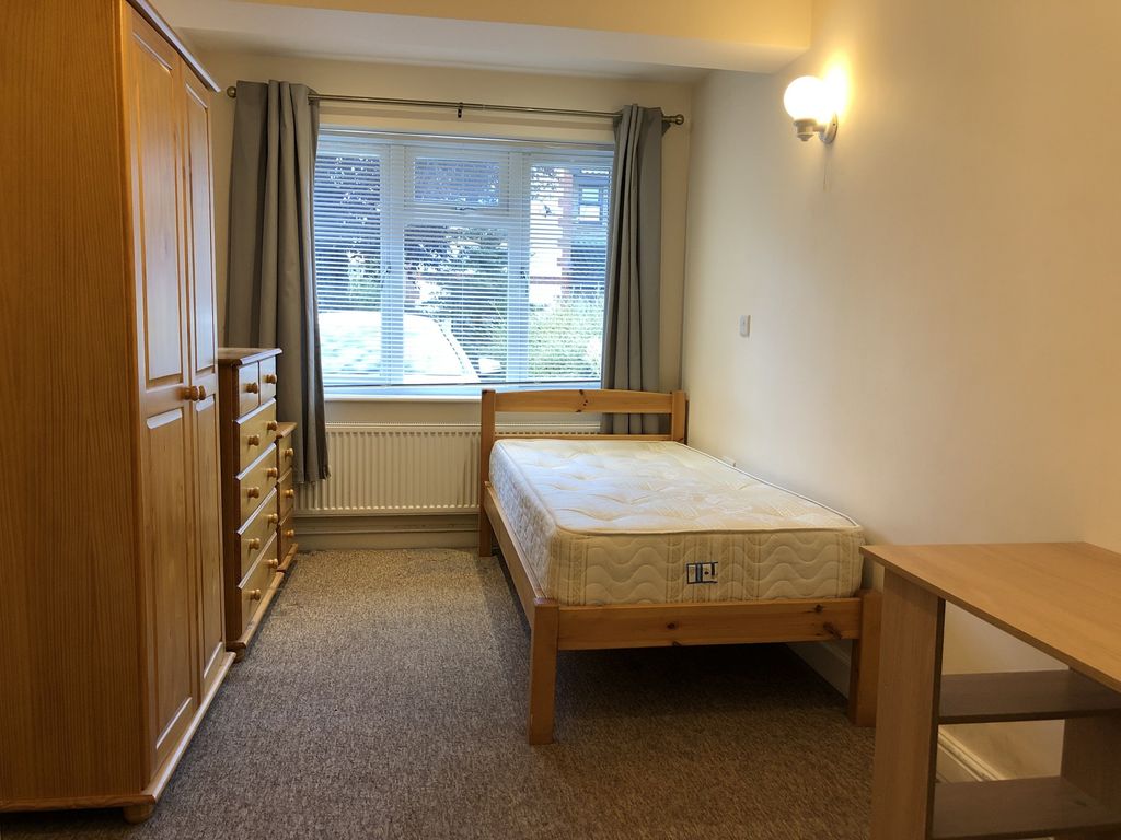 Property photo 1 of 3