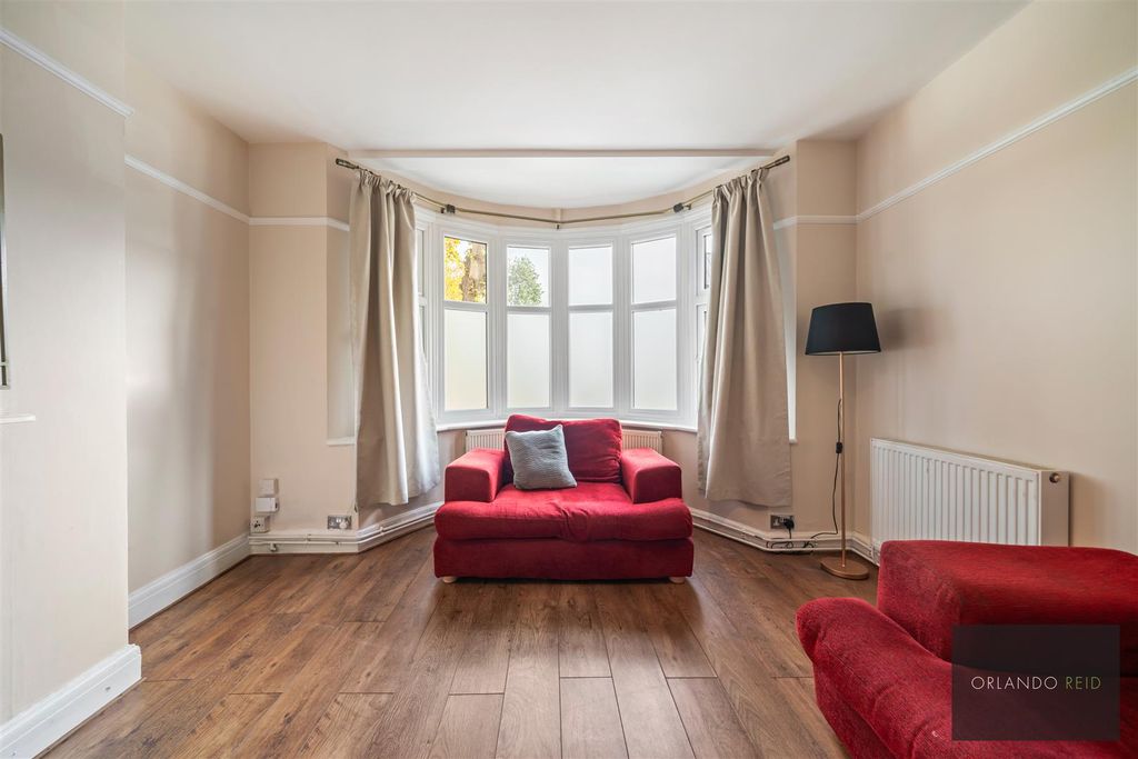Property photo 2 of 8 Flat 2, Avenue House Sw4 8Be-10.Jpg