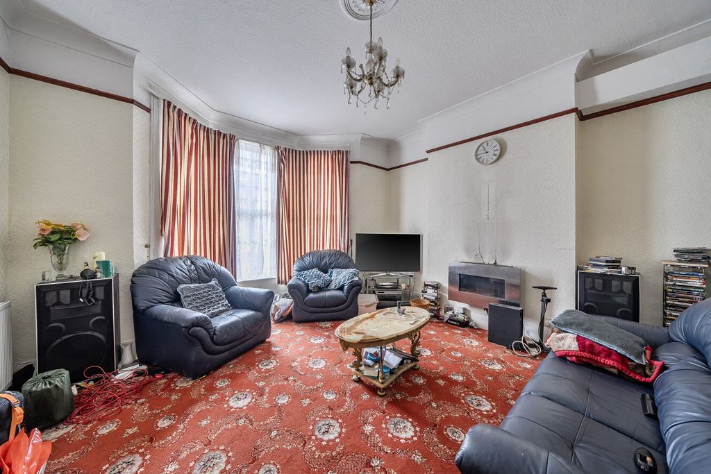 Property photo 2 of 14 Picture 2