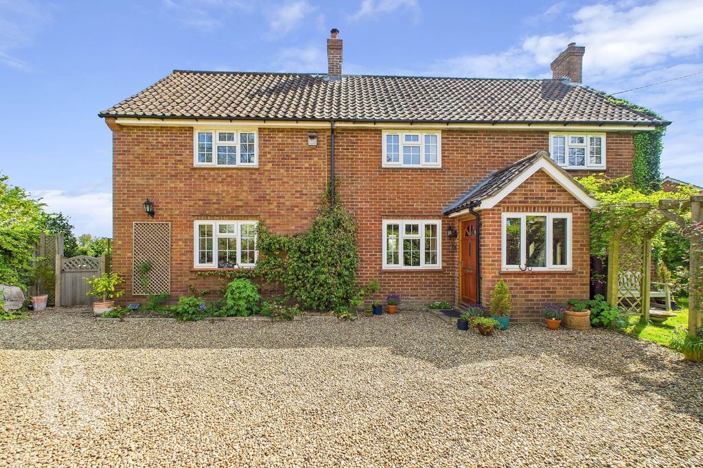 Property photo 1 of 43