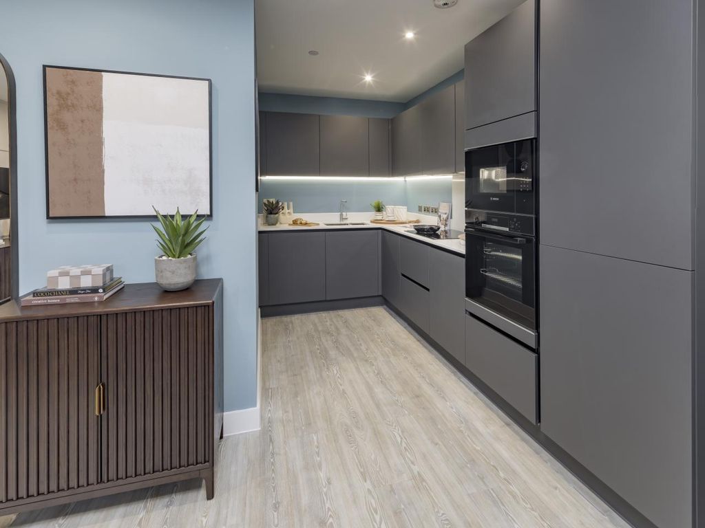 Property photo 2 of 14 Phoenix, Apartment 116